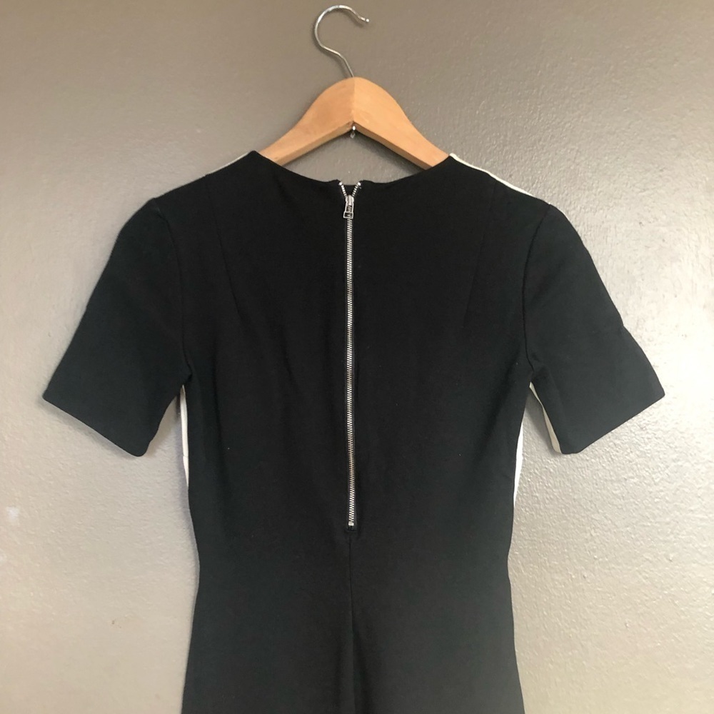 ⭐️HP⭐️ Aritzia Bodycon dress- small - Picture 9 of 12